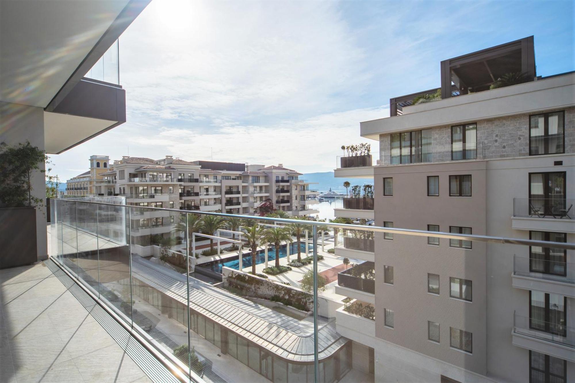 Porto Montenegro Residences 티바트 외부 사진